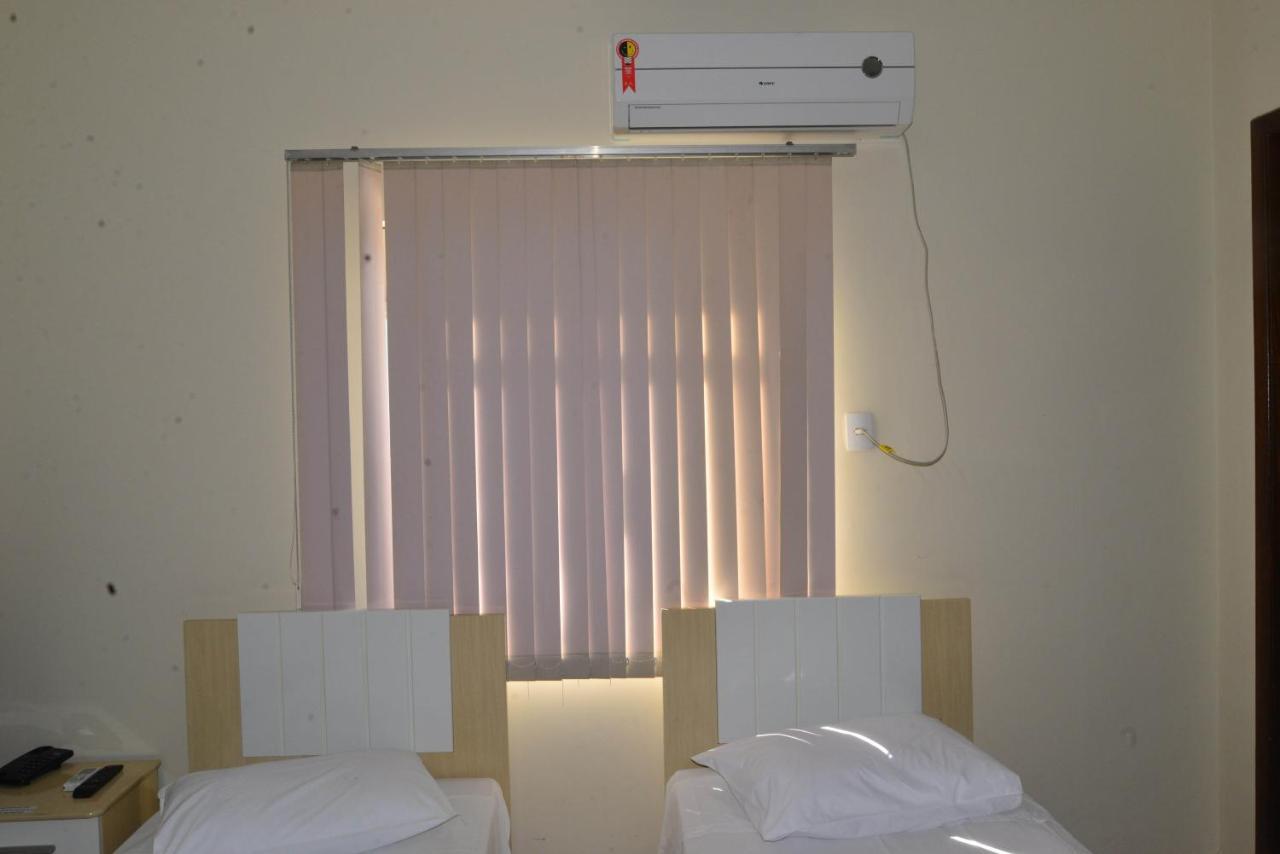 Hotel D' Lucca Uba ภายนอก รูปภาพ